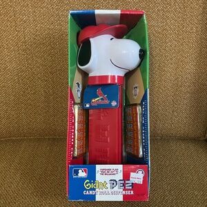 2005 Giant Pez PEANUTS SNOOPY 12" Musical Dispenser MLB St. Louis Cardinals